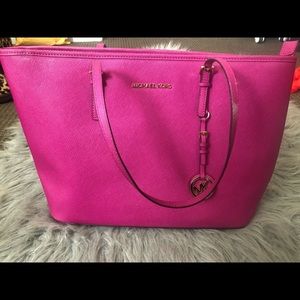 Magenta Michael Kors bag